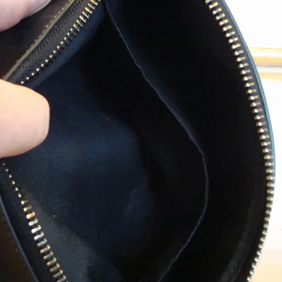 COACH Graham Crossbody Smooth Leather Black Adjustable Strap VERY GOOD CONDTION! - Picture 5 of 10